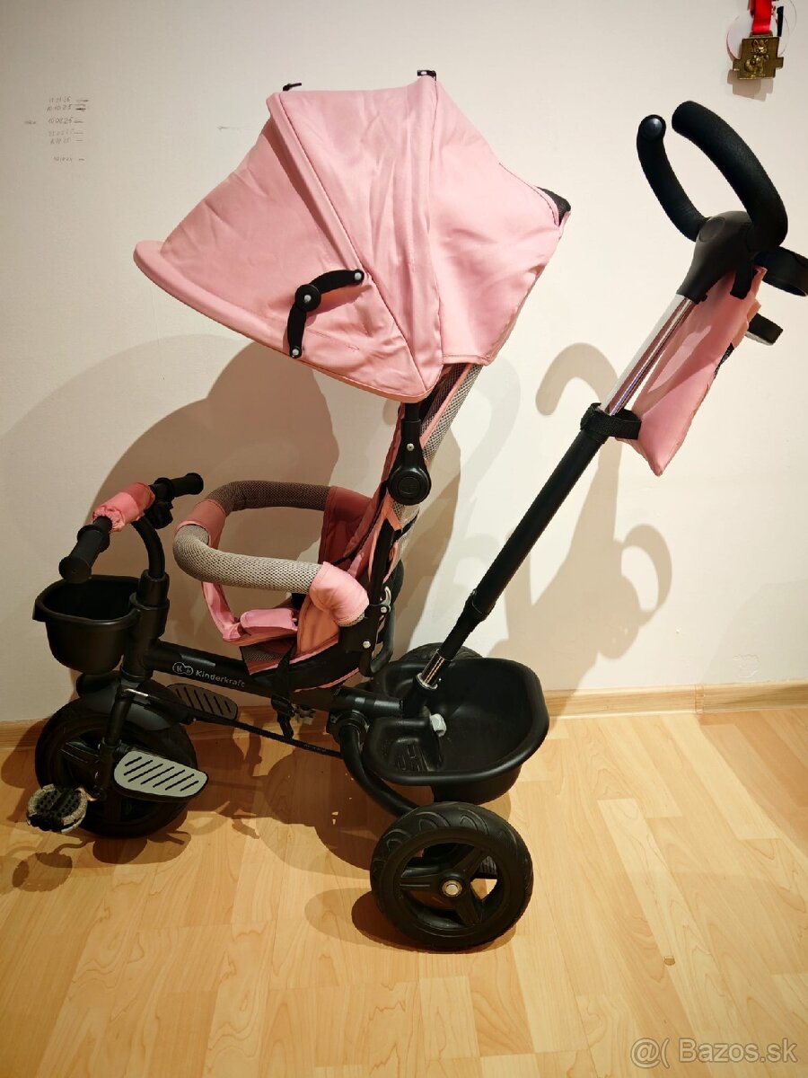 Predám detskú trojkolku s vodiacou tyčou