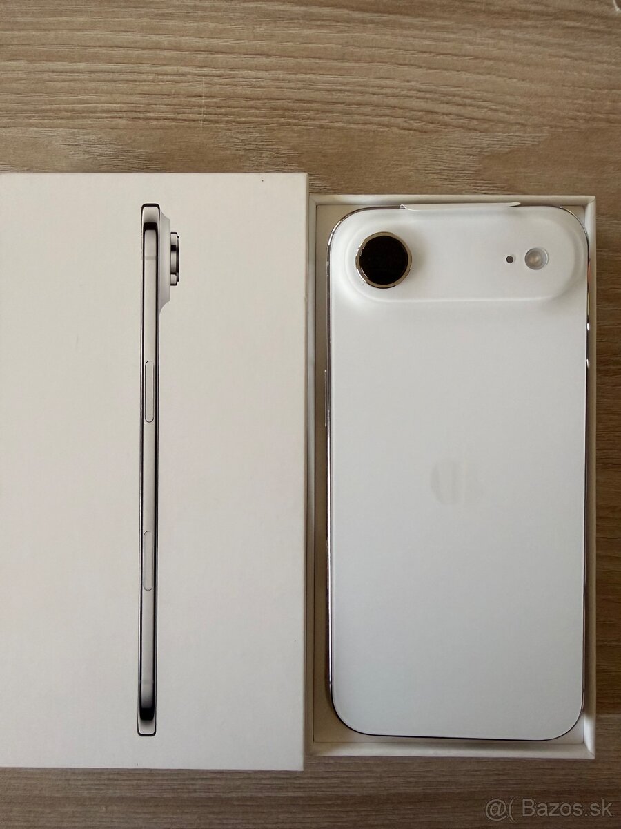 Apple iPhone Air 256 GB - 100% batéria