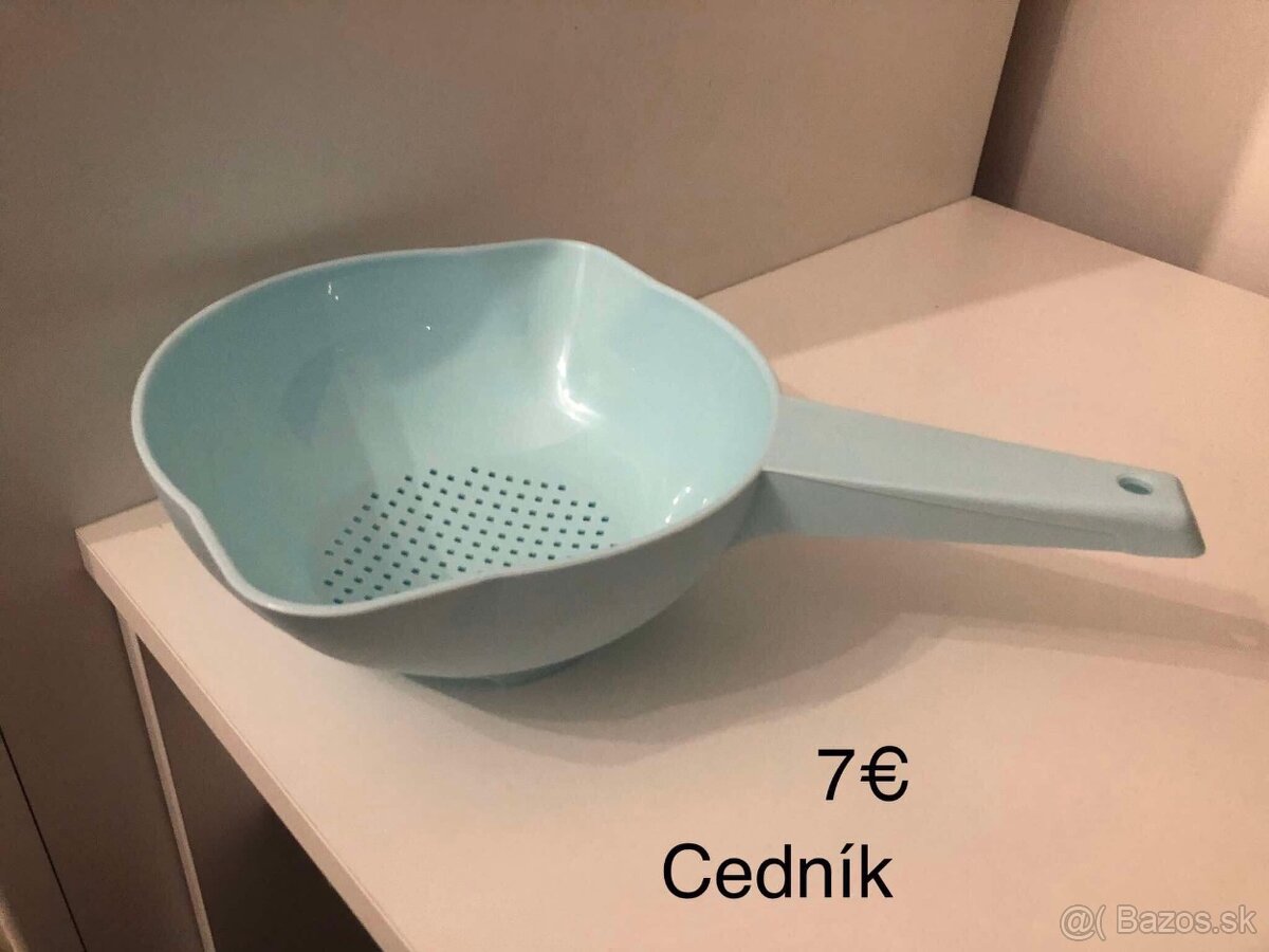 Cedník Tupperware