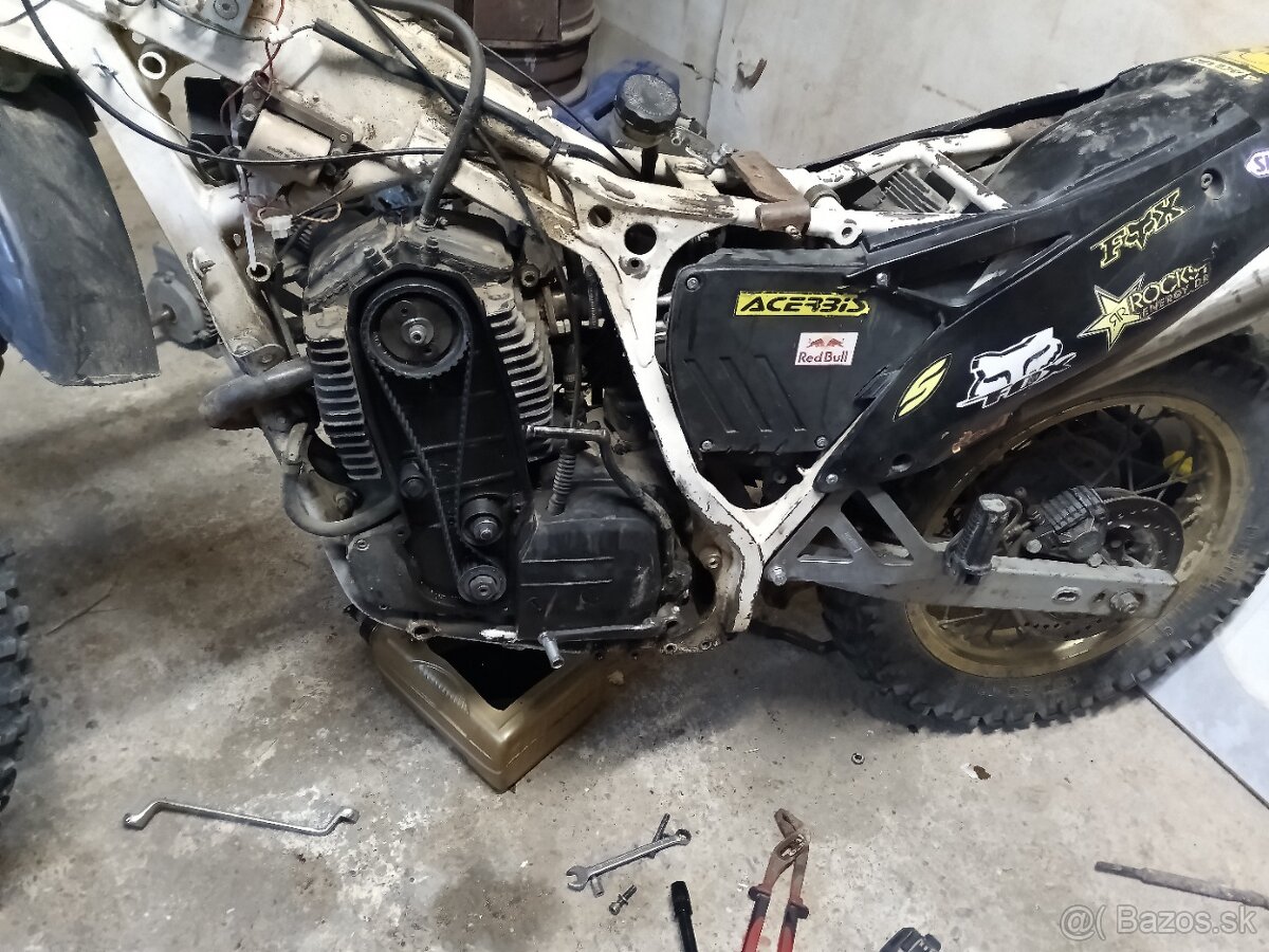 Aprilia tuareg 350