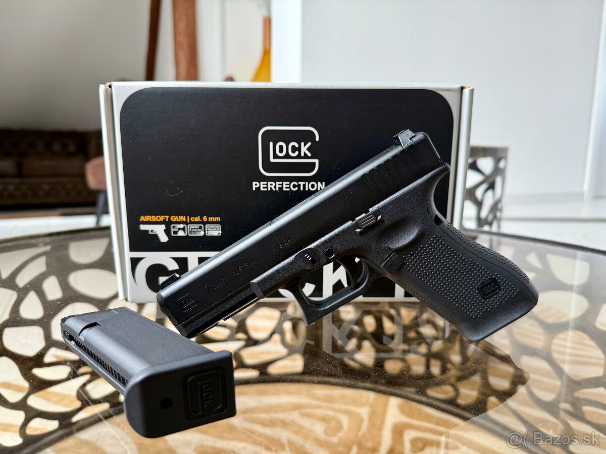 Airsoftová pištoľ Glock G17 Gen5 GBB 6mm a príslušenstvo
