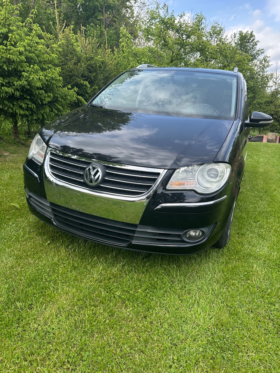Volkswagen TOURAN 2,0 TDi 103kw r.v. 2009