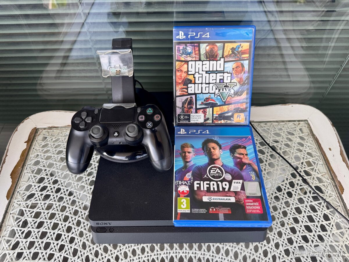 Playstation 4 Slim, 1 Ovládač, Nabíjačka, 2 Hry