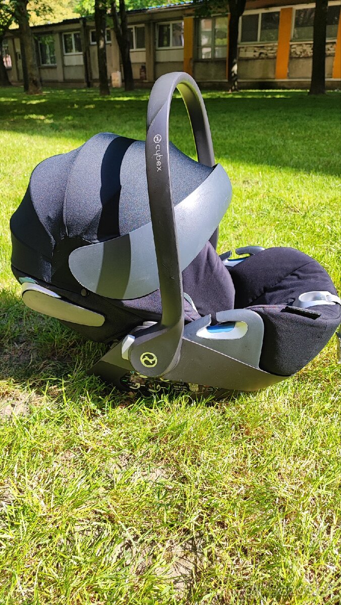 Cybex Cloude Z i-size +isofix základňou / base