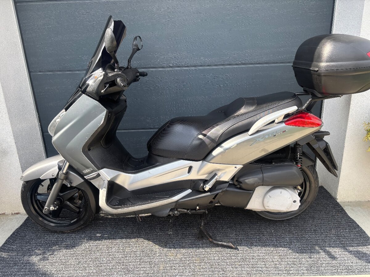 Yamaha Xmax 250