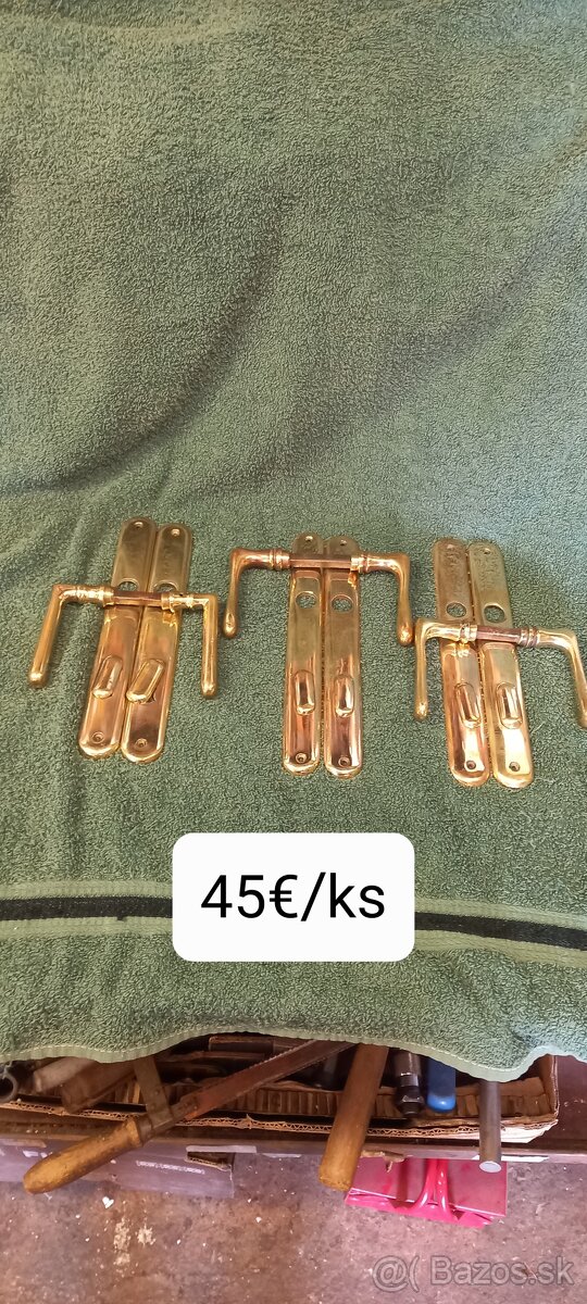 Klučky mosadzné na dvere,okná a iné.