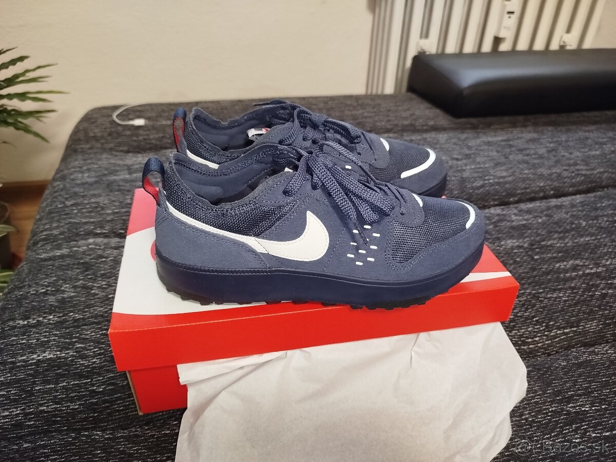 Nike CITY 42.5 . 27cm