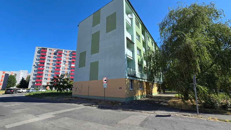 3-izb. byt v bytovom dome na ulici Ľ. Štúra v Leviciach