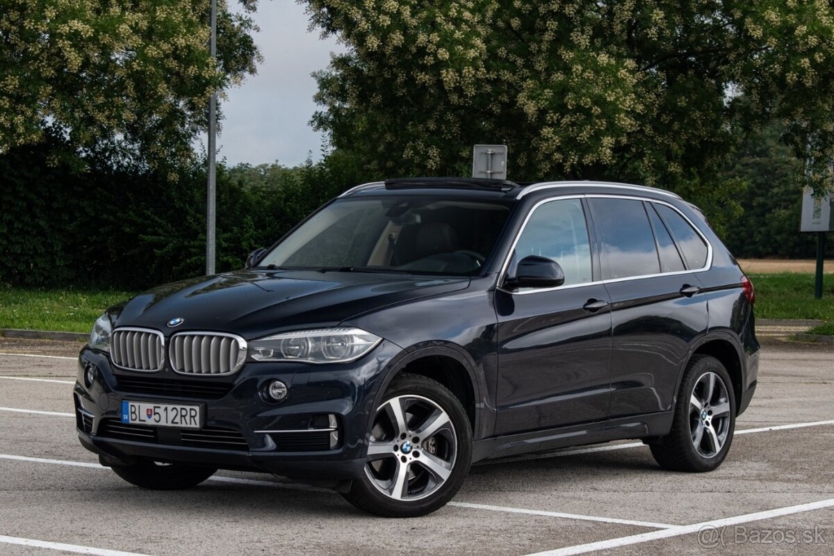 BMW X5 xDrive40d A/T .