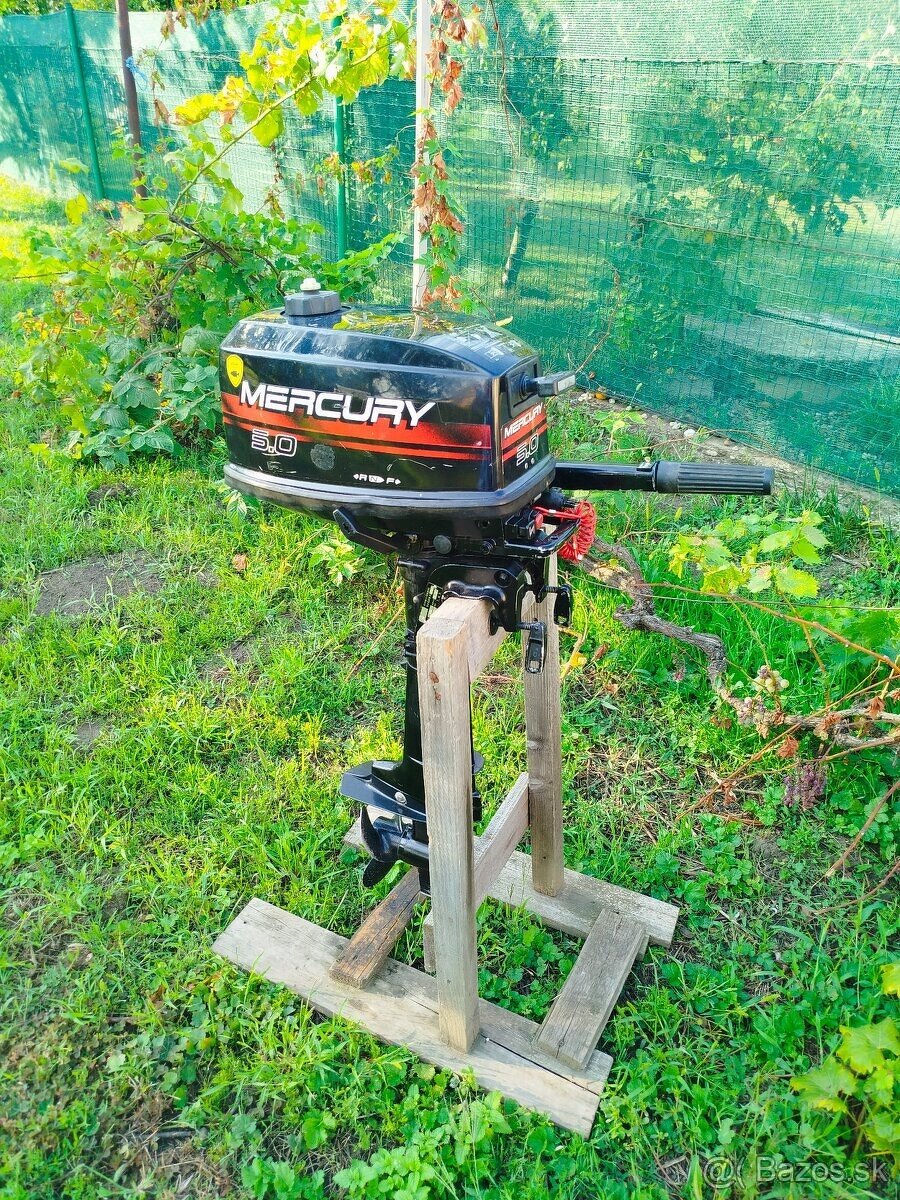 ZÁVESNÝ LODNÝ MOTOR MERCURY 5HP