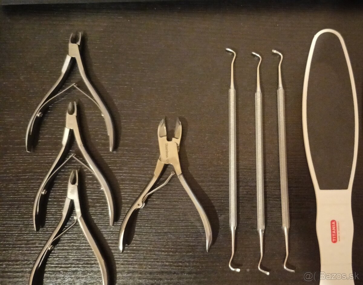 Nástroje na pedikúru