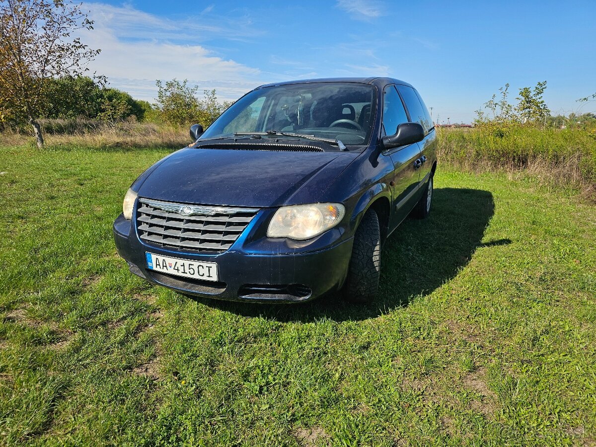 Rozpredám Chrysler Voyager 2,8crdi