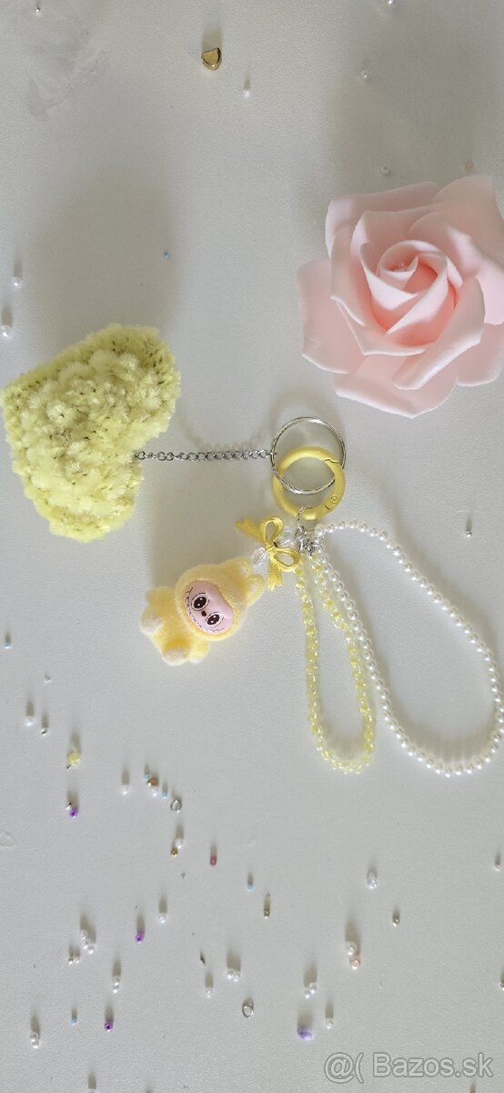 Labubu kľúčenka žltá handmade