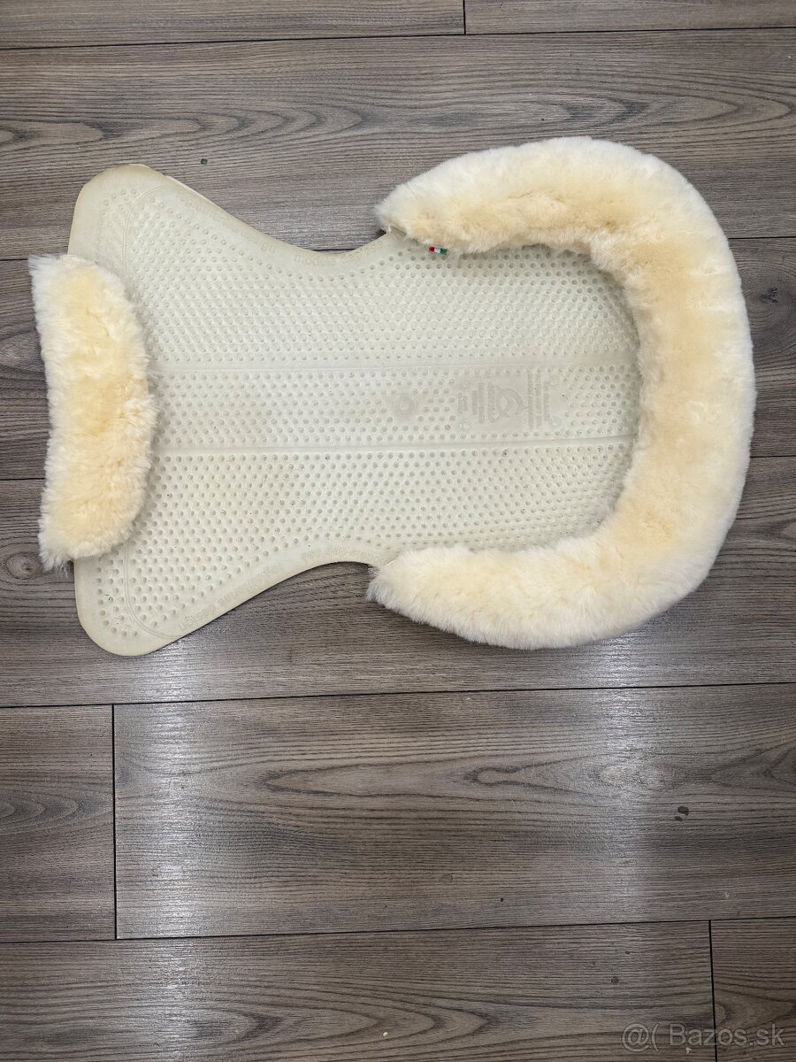 Gelová podložka pod sedlo s barančekom