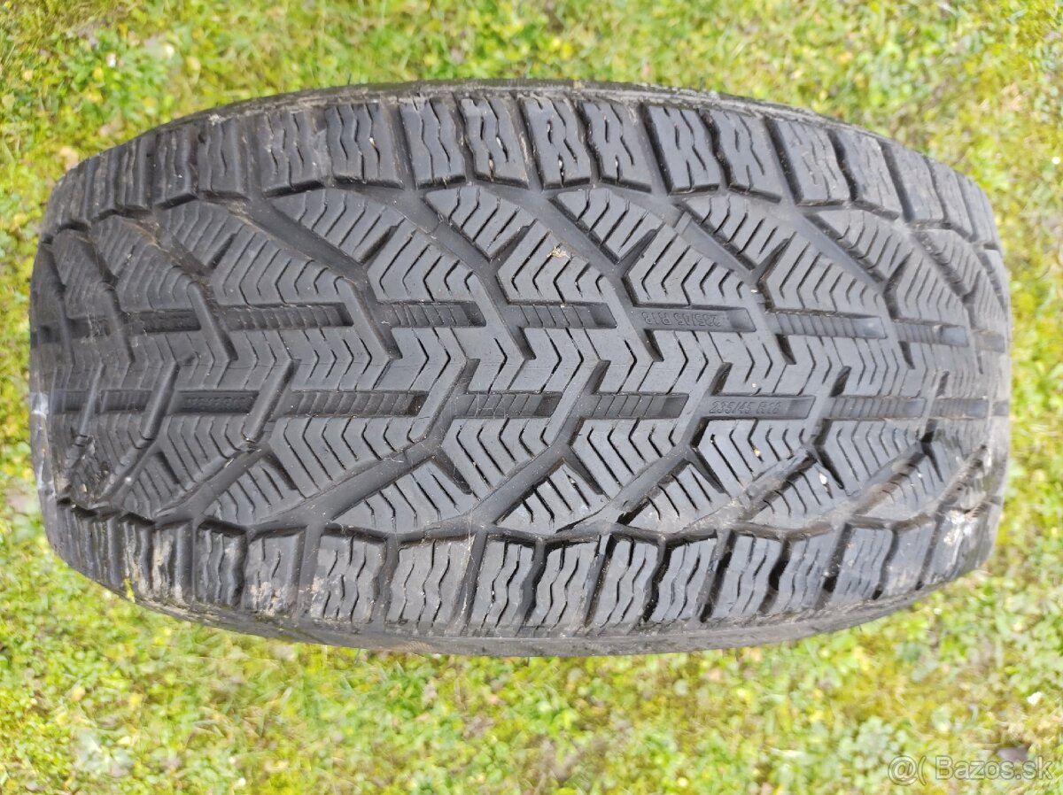 235/45R18 ZOKO 98V SNOW KORMORAN