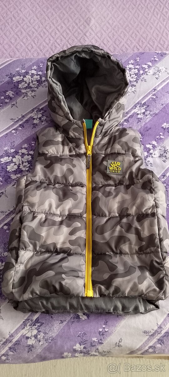 Oblečenie veľkosť 122.