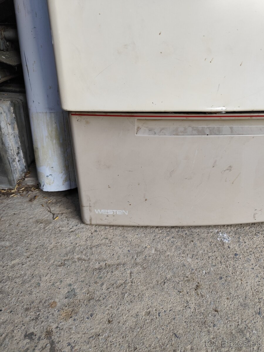 Predám starý plynový kotol na súčiastky