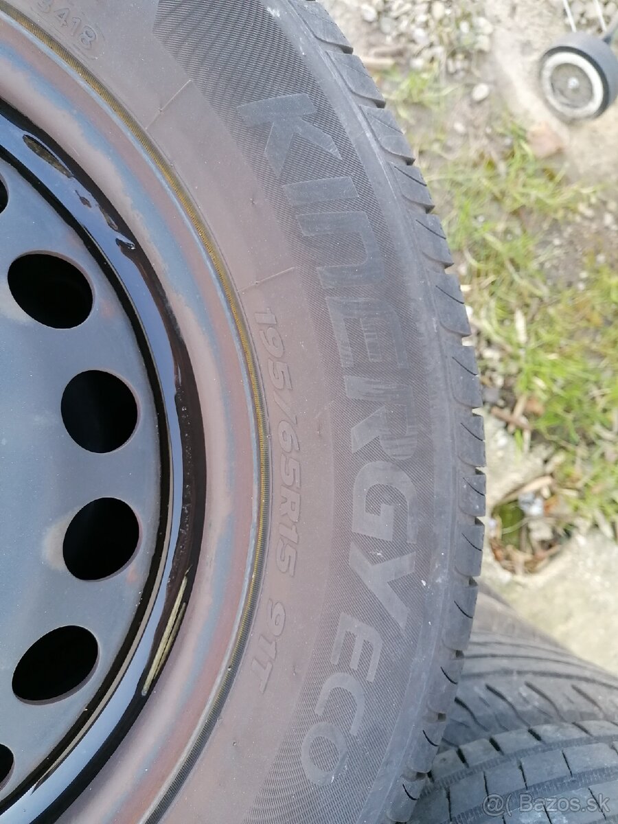 Predám letné pneu.