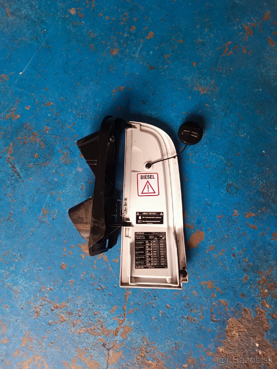 Mercedes Benz W447 Dvierka A 4477540134