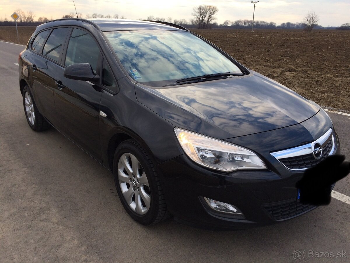 Predám Opel Astra J 1.7 CDTI 2012