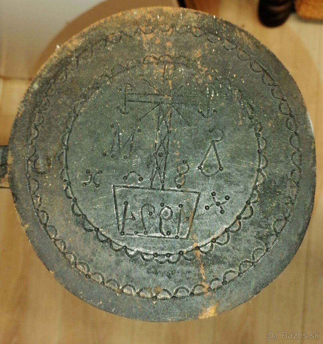 Starý oplatkovač - 101.ročný.