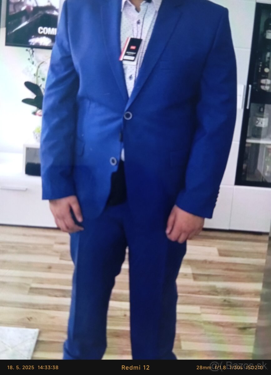 Úplne nový oblek pánsky