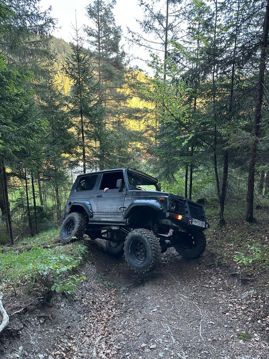 Suzuki samurai 1,3 benzín