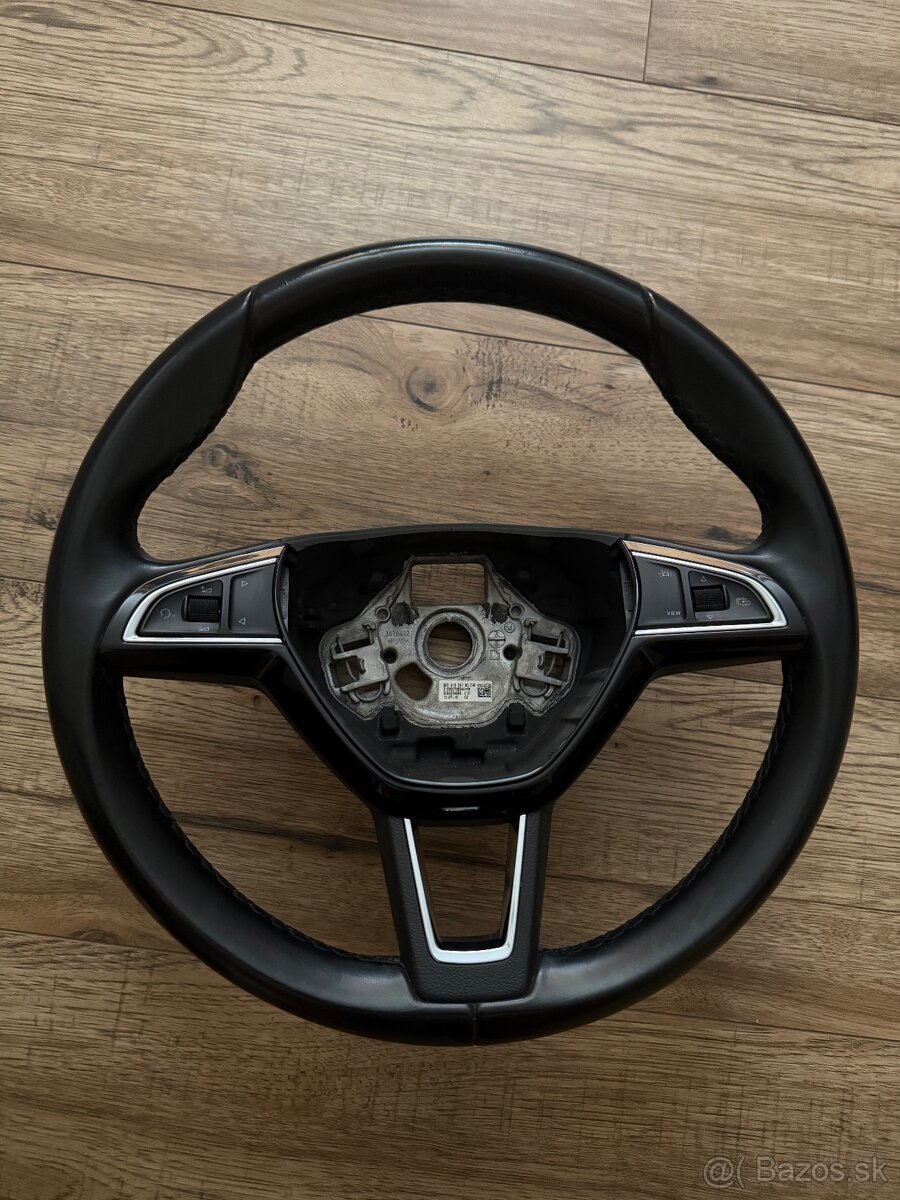 Volant z tretej generácie škoda s airbagom