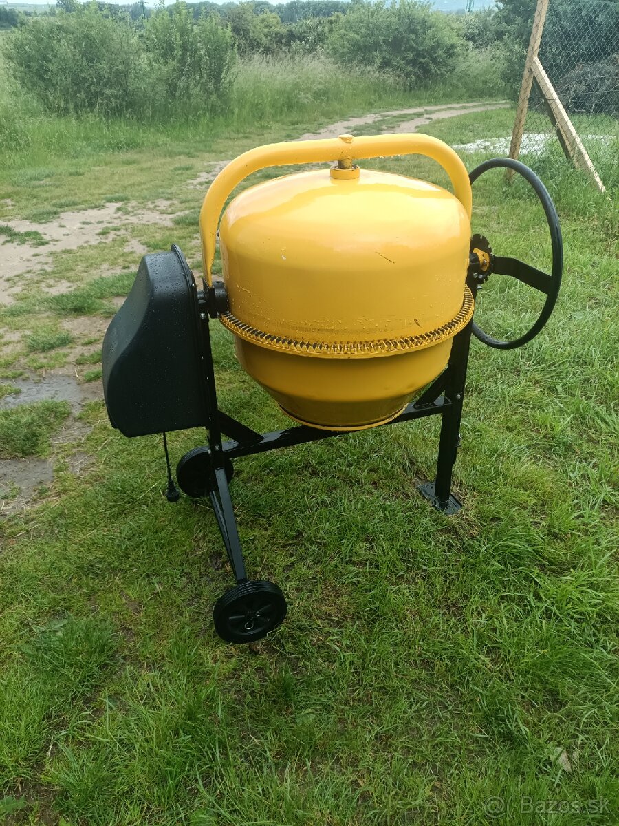 Stavebná miesacka 160L