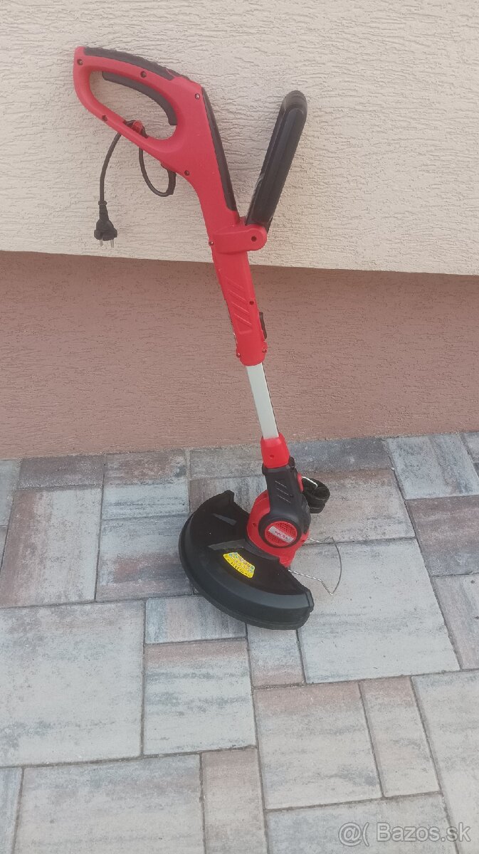 Strunové el kosačka.