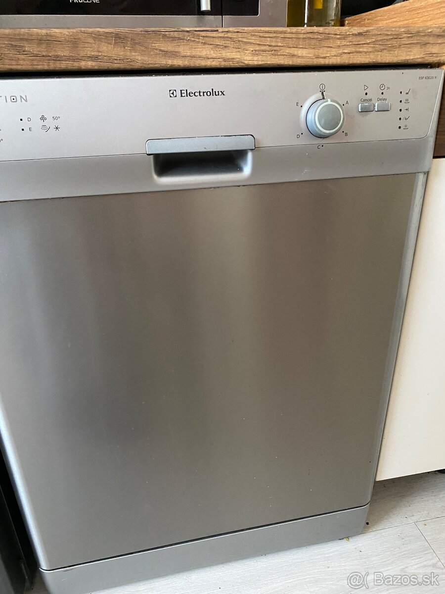 Umývačka riadu Elektrolux