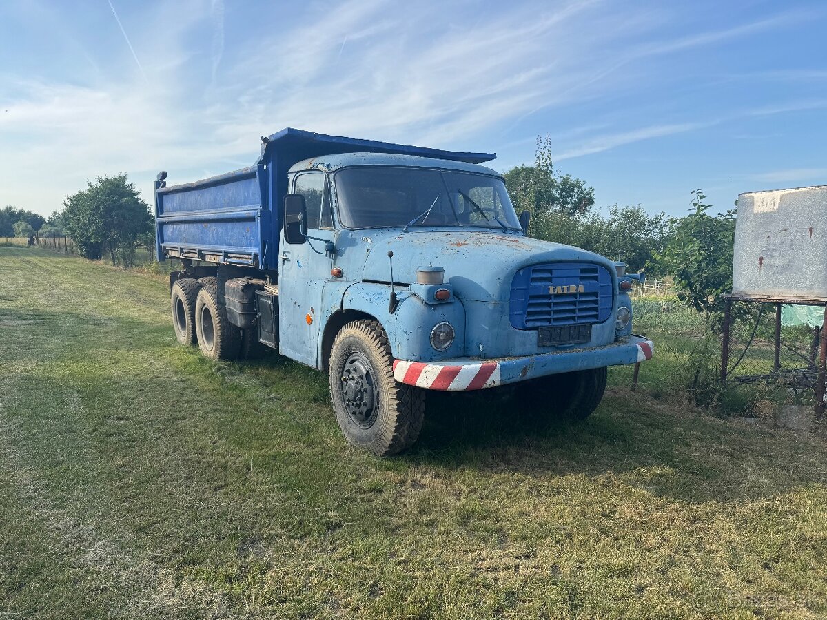 Tatra 148 vyklapač