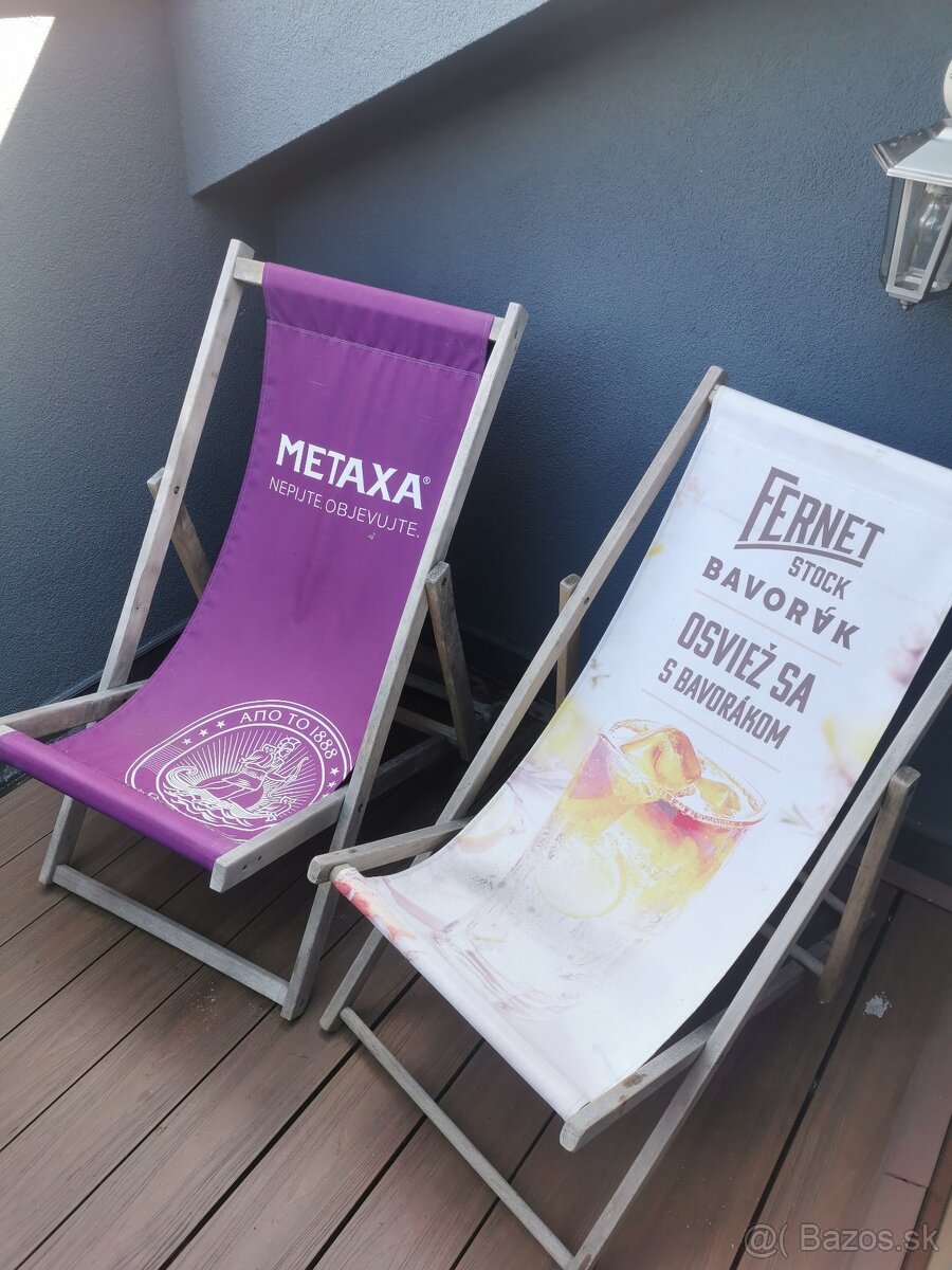 Plážové lehátka