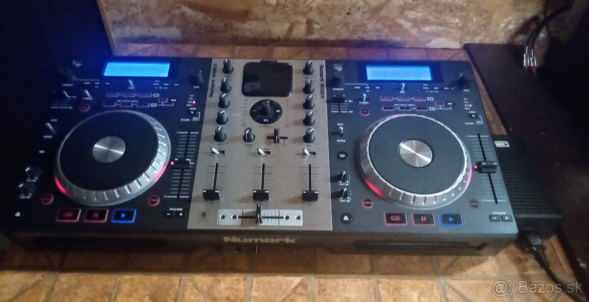 Numark Mixdeck