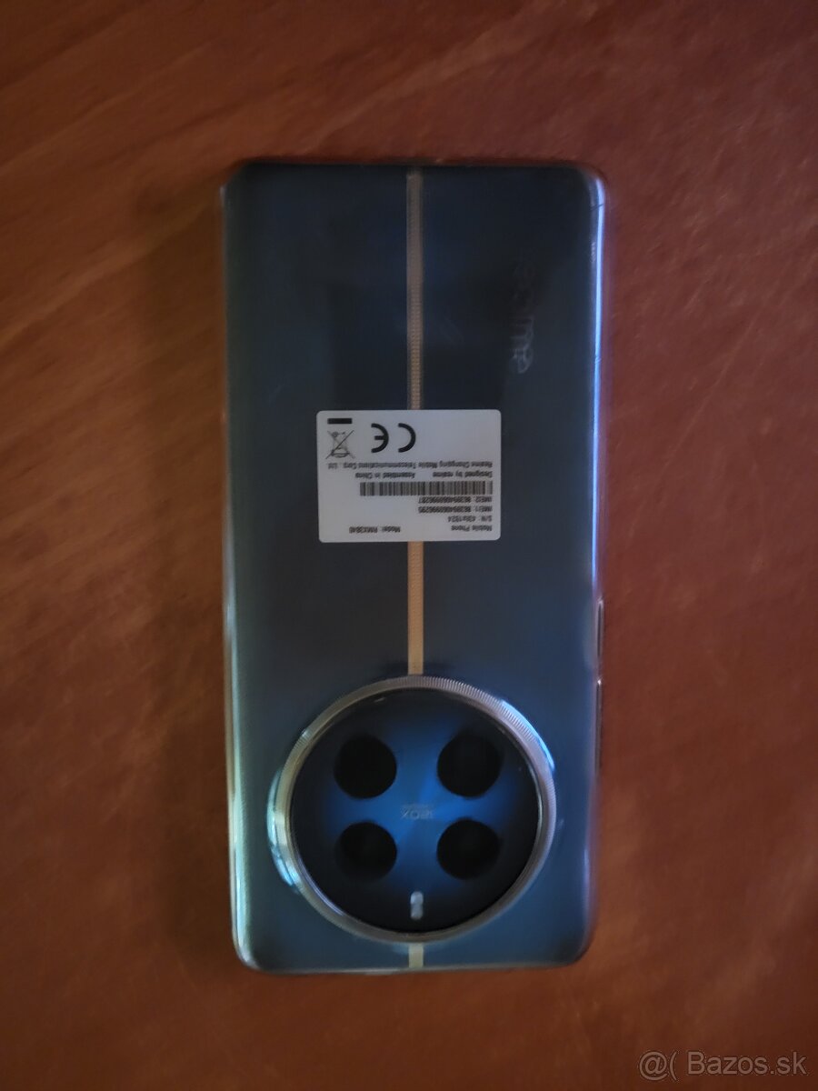 Predám Realme 12 pro plus komplet balenie záruka ešte 1,5