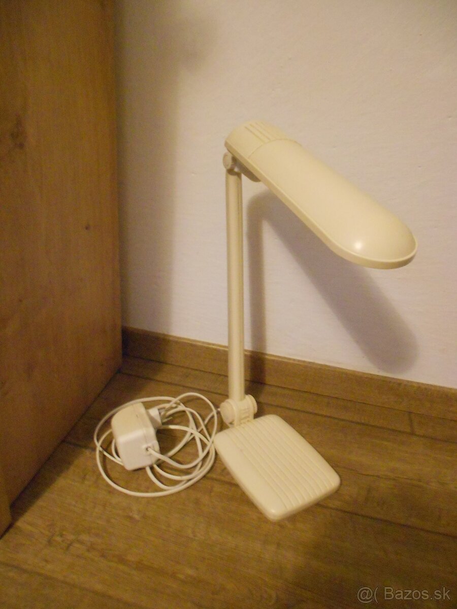 Stolná lampa led