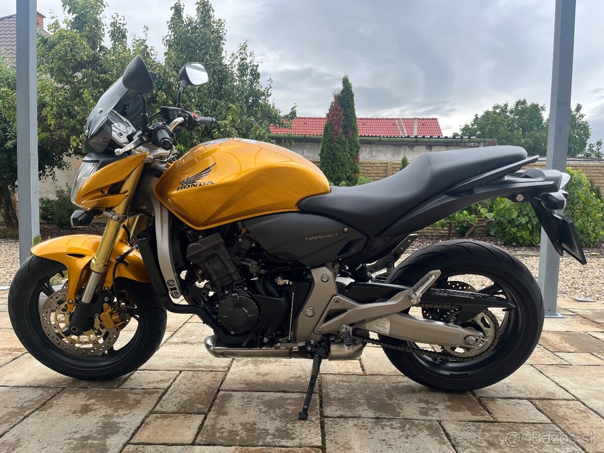 Honda CB600F Hornet ako nová
