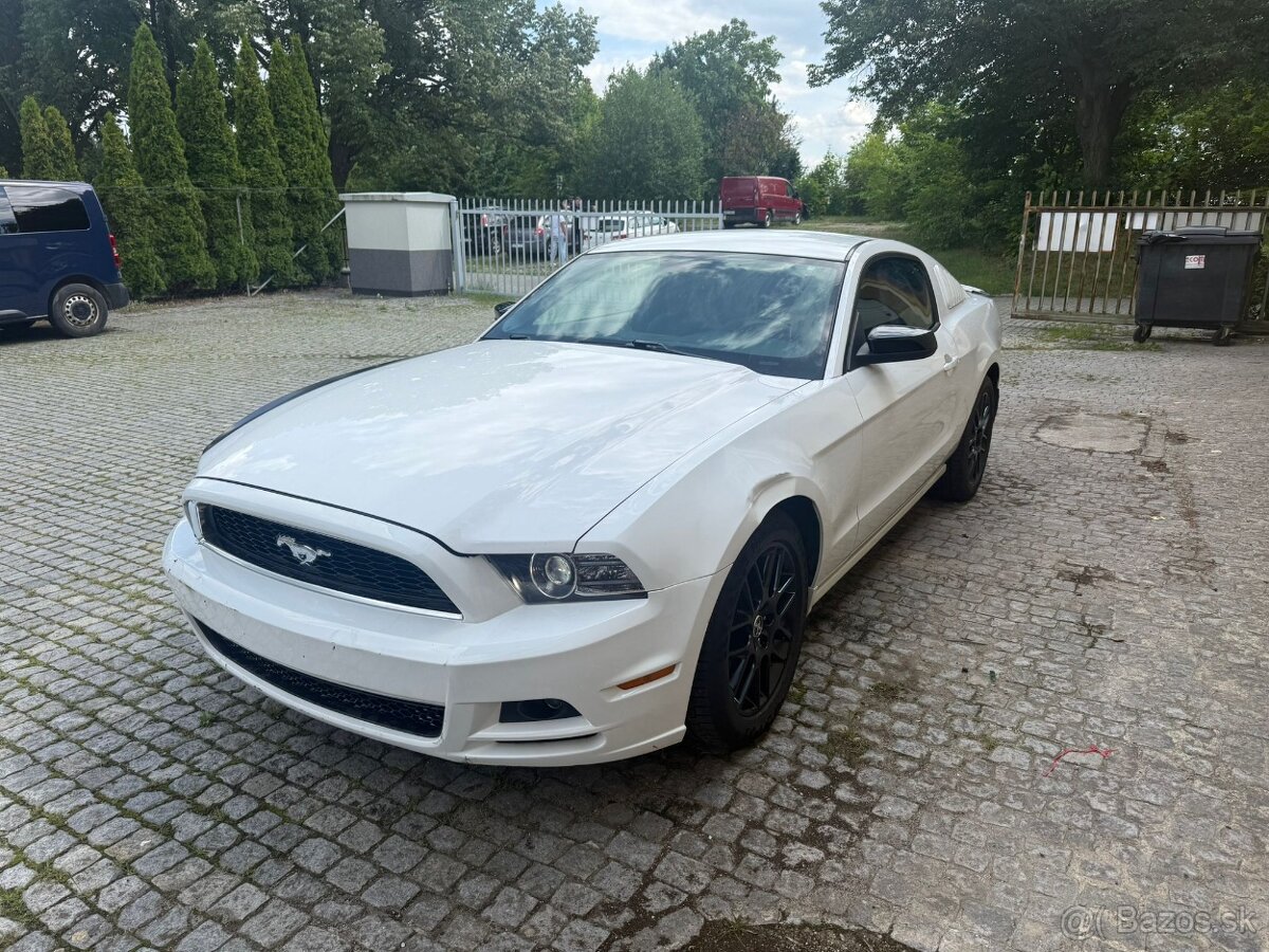 Ford Mustang 2014 3,6 V6 63 tis km