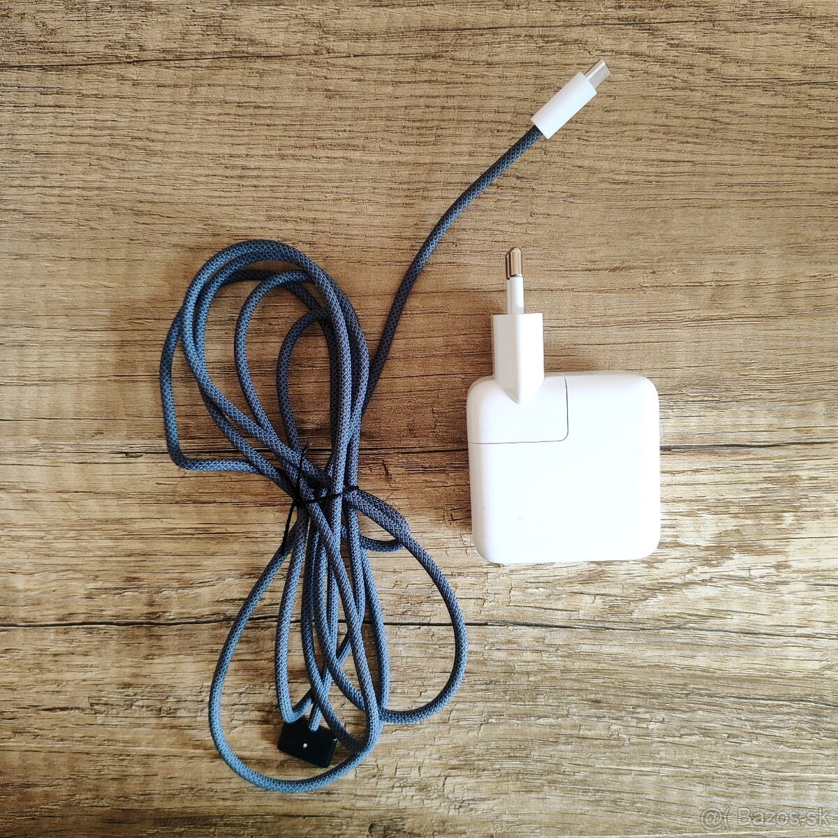 MagSafe Kábel a Adaptér na MacBook