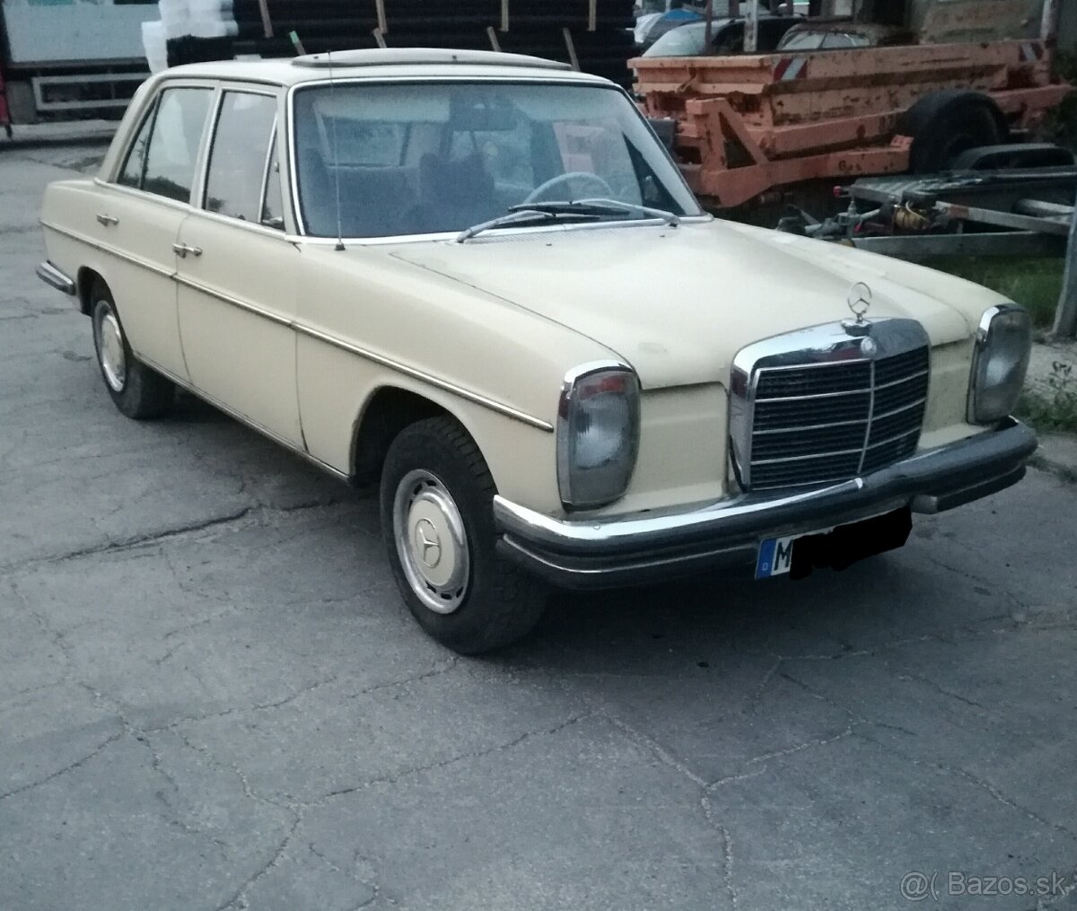 Mercedes W114 D / Stroke - 8