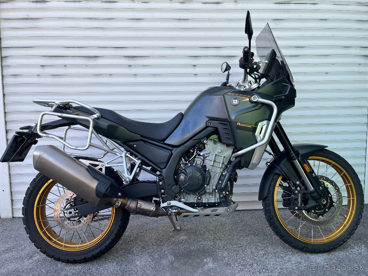 Kove 800X