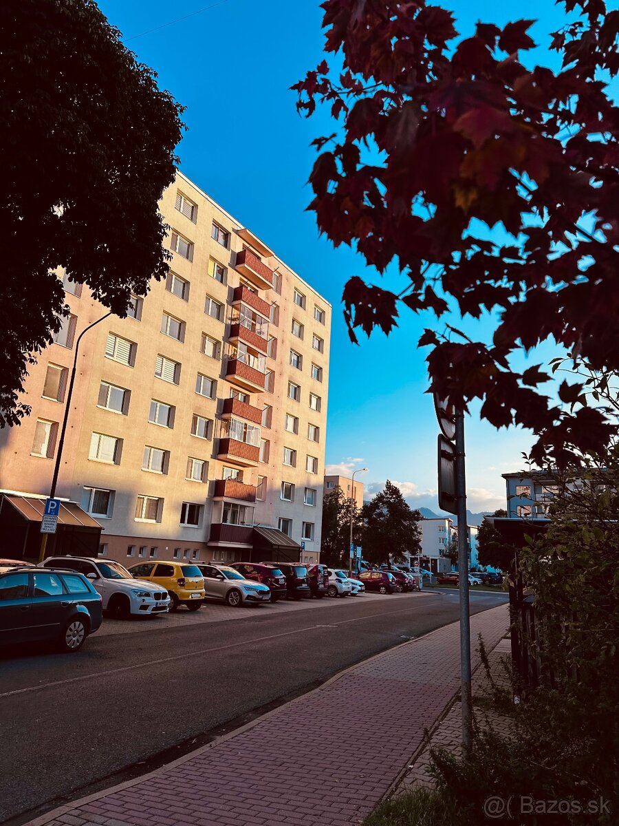 PRENÁJOM☝️2-IZBOVÝ BYT S LODŽIOU☝️BELLOVA UL.🥳LIPT.MIKULÁŠ