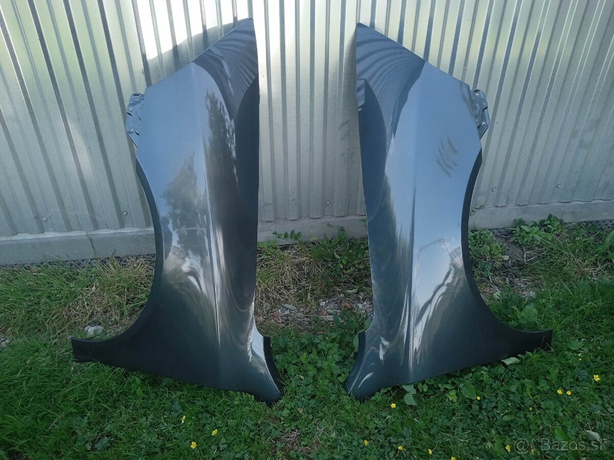 PREDAM PREDNE Blatníky Škoda Octavia 2 FARBA:9901