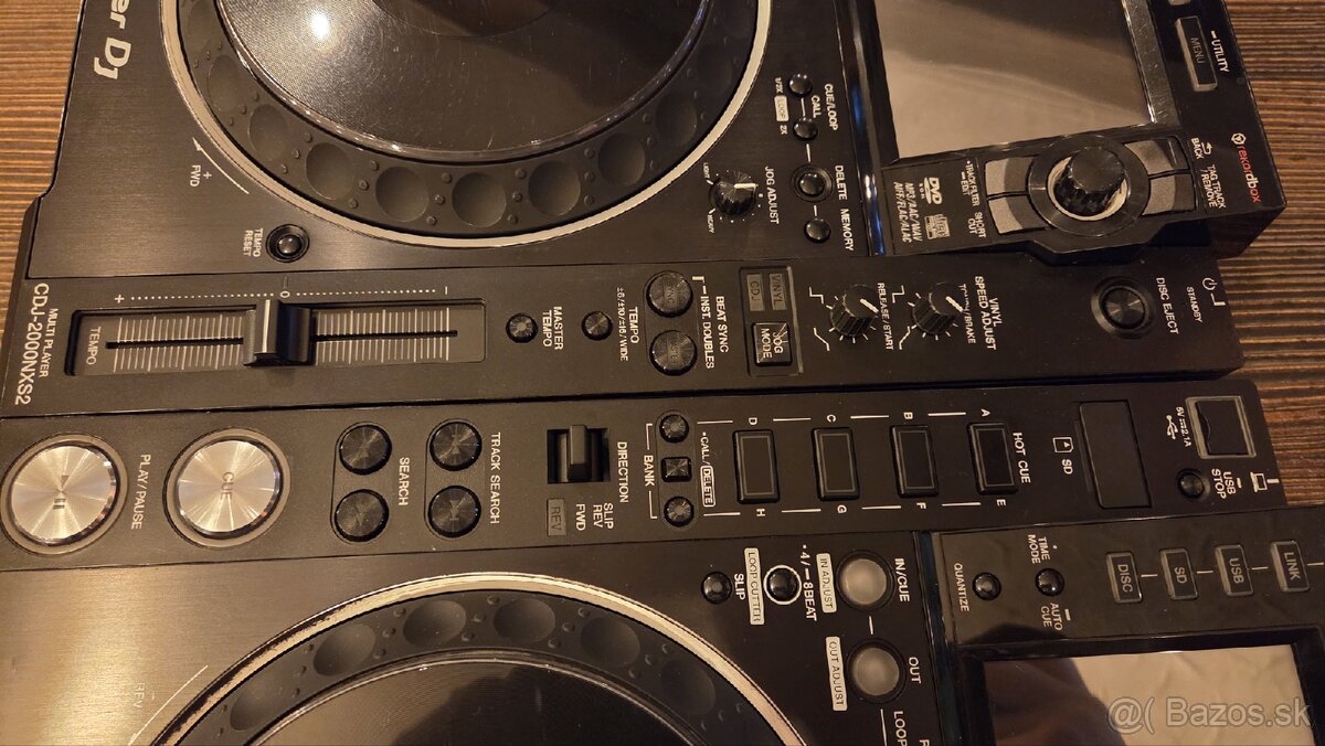 Pioneer CDJ-2000 Nexus 2