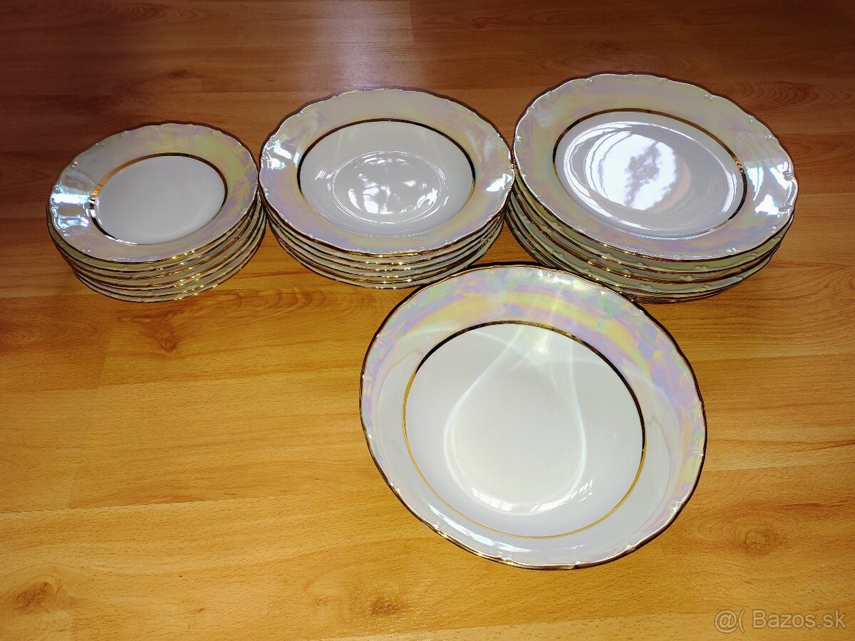 Porcelánová sada tanierov zlatý okraj