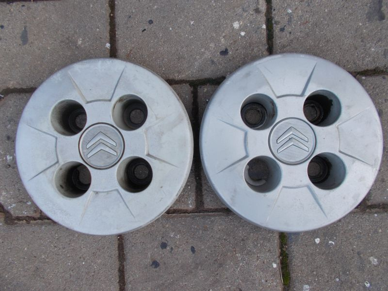 Stredové puklice Citroen Nemo Peugeot Bipper 2ks