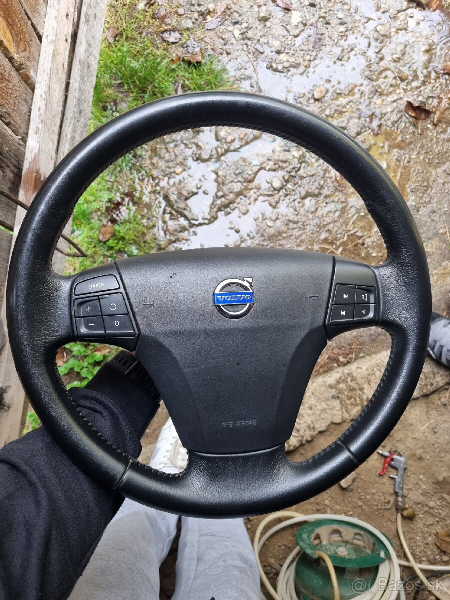 Multifunkčný volant volvo v50