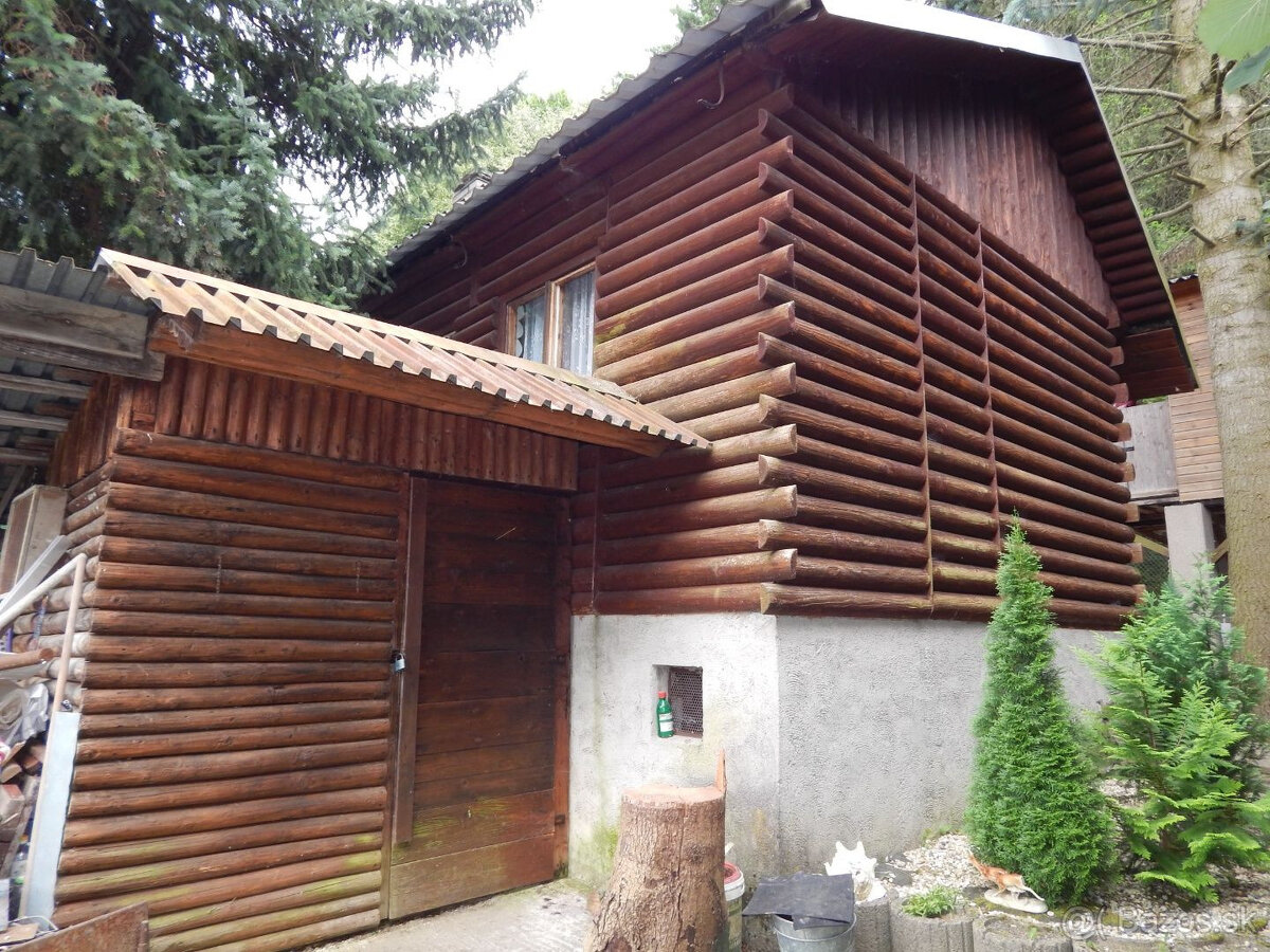 SPEKTRUM REALITY- Na Predaj záhradná chata s pozemkom 464 m2