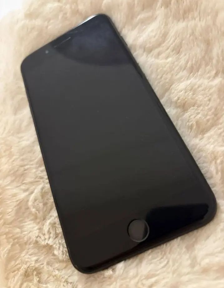 Iphone 7plus ,realmec35