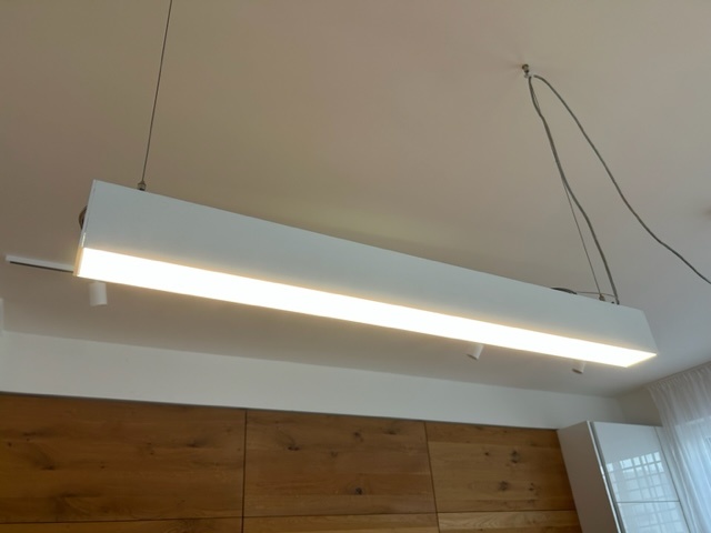 LED tropné svietidlo LINO -biele